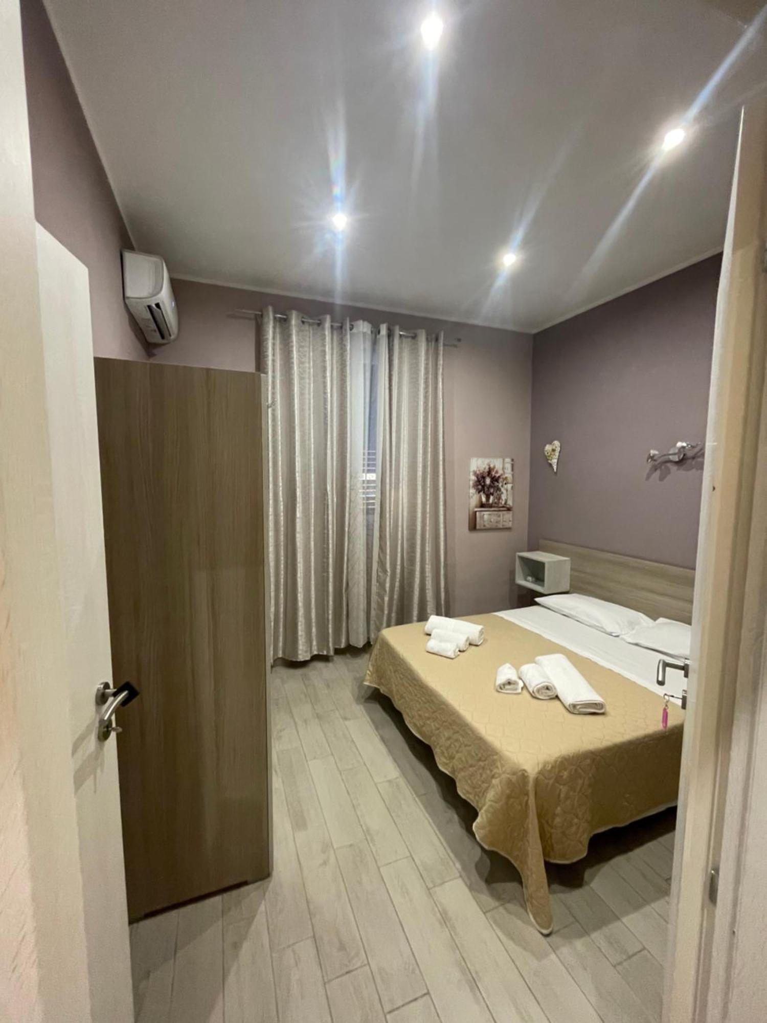 A Casa Da Chiara Appartement Palermo Buitenkant foto